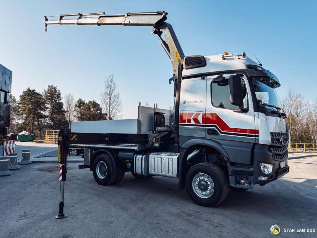 Mercedes-Benz AROCS 1851 4x4 PALFINGER PK 20002 Crane Kran - Kranbil: bilde 2 Mercedes-Benz AROCS 1851 4x4 PALFINGER PK 20002 Crane Kran - Kranbil: bilde 2