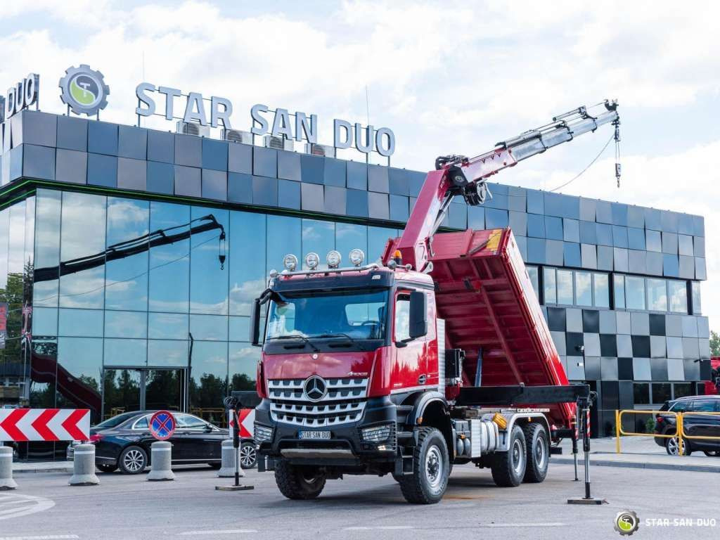 Mercedes-Benz AROCS 3345 6x6 HMF 3220 Winch Crane tipper - Kranbil: bilde 1 Mercedes-Benz AROCS 3345 6x6 HMF 3220 Winch Crane tipper - Kranbil: bilde 1