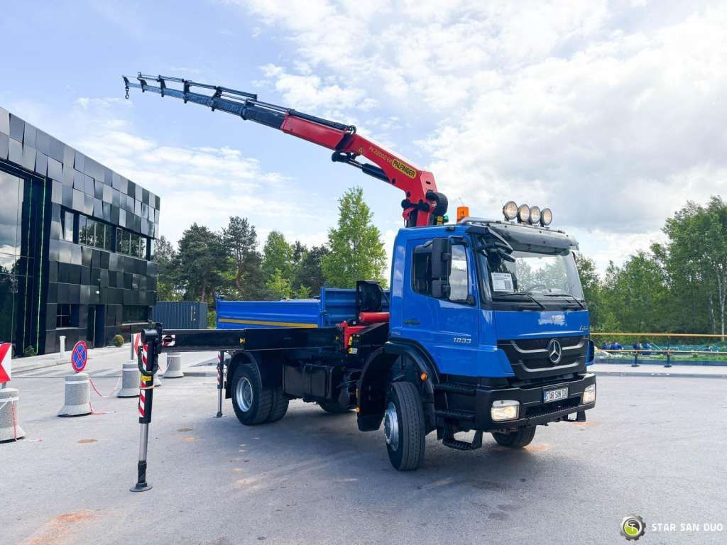 Mercedes-Benz AXOR 1833 4x4 Palfinger PK 22002 EH Crane Winch - Kranbil: bilde 2 Mercedes-Benz AXOR 1833 4x4 Palfinger PK 22002 EH Crane Winch - Kranbil: bilde 2