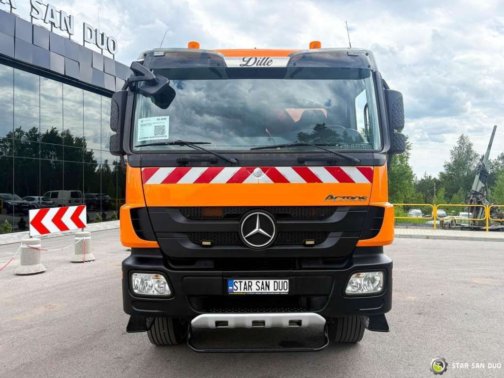 Tippbil Mercedes-Benz  Actros 1841 AK 4x4 Hiab 288E-7 Crane Kipper: bilde 11