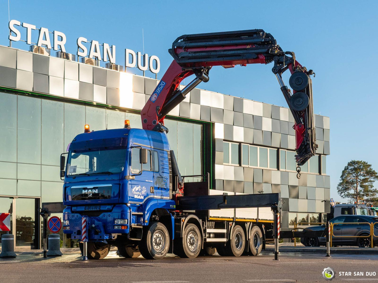 - Kranbil: bilde 1 - Kranbil: bilde 1