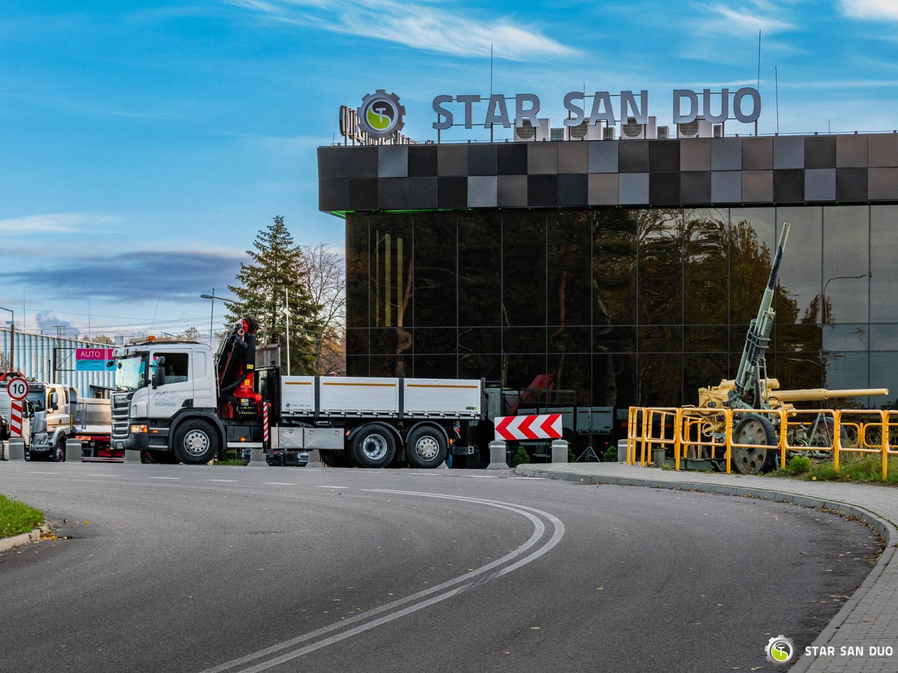 - Kranbil: bilde 2 - Kranbil: bilde 2