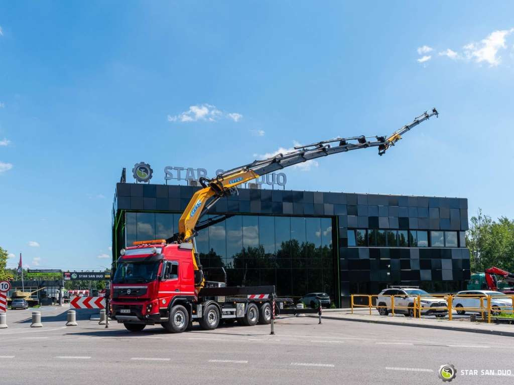 Volvo FMX 500 8x2 Effer 585 Fly Jib Winch Crane Kran - Kranbil: bilde 2 Volvo FMX 500 8x2 Effer 585 Fly Jib Winch Crane Kran - Kranbil: bilde 2