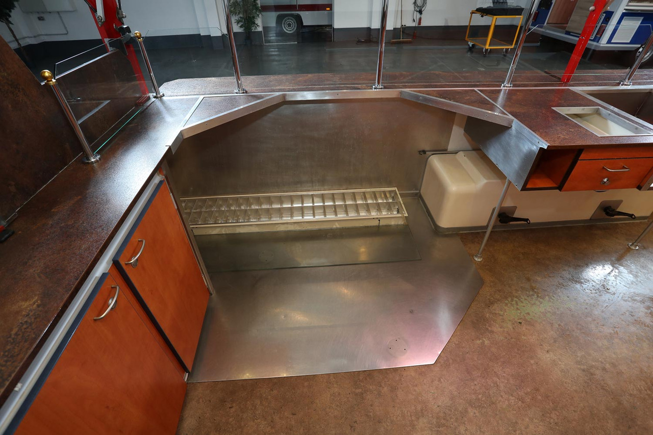 Verkaufsanhänger BORCO HÖHNS - Salgsvogn: bilde 2 Verkaufsanhänger BORCO HÖHNS - Salgsvogn: bilde 2