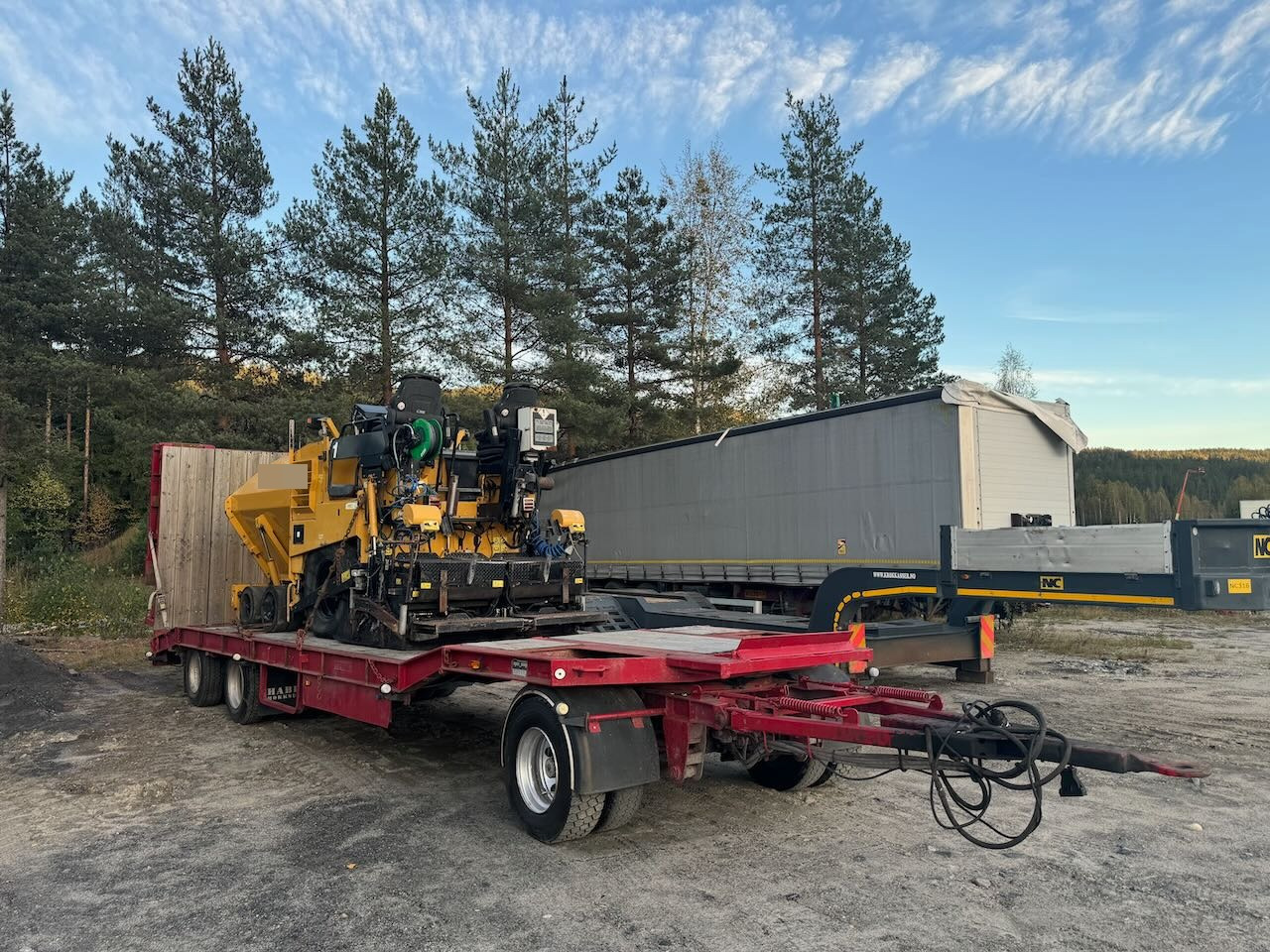 Caterpillar AP 300 - Asfaltutlegger: bilde 1 Caterpillar AP 300 - Asfaltutlegger: bilde 1