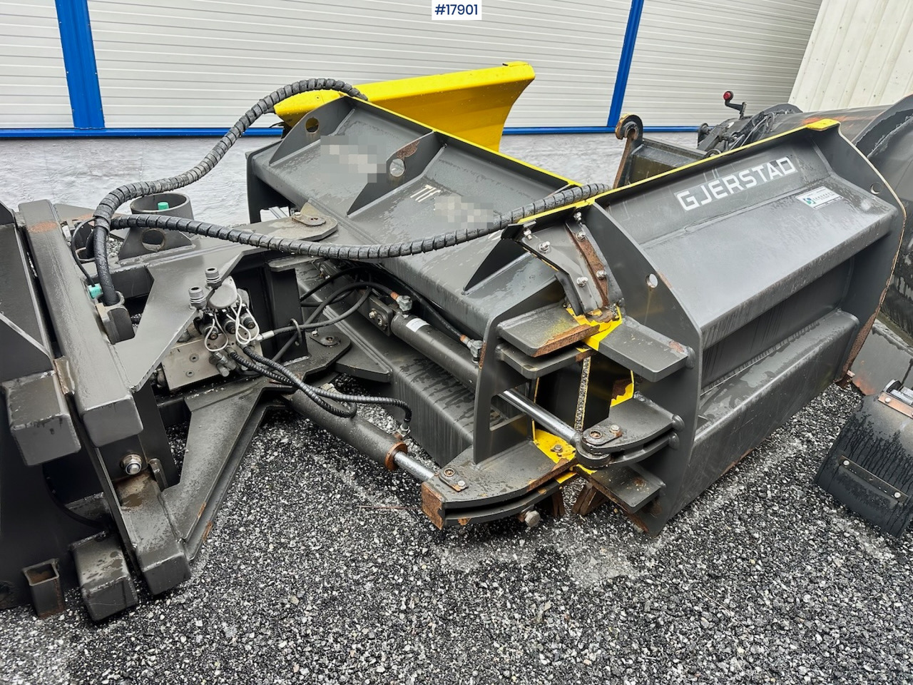 Gjerstad 2017 Gjerstad HSV Klappvingeskjær til Hjullaster/traktor - Snøplog for Bygg og anlegg: bilde 1 Gjerstad 2017 Gjerstad HSV Klappvingeskjær til Hjullaster/traktor - Snøplog for Bygg og anlegg: bilde 1