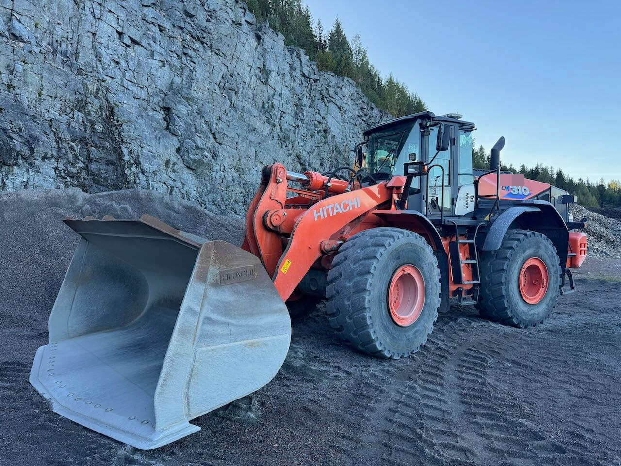 Hitachi ZW310 - Hjullaster: bilde 1 Hitachi ZW310 - Hjullaster: bilde 1