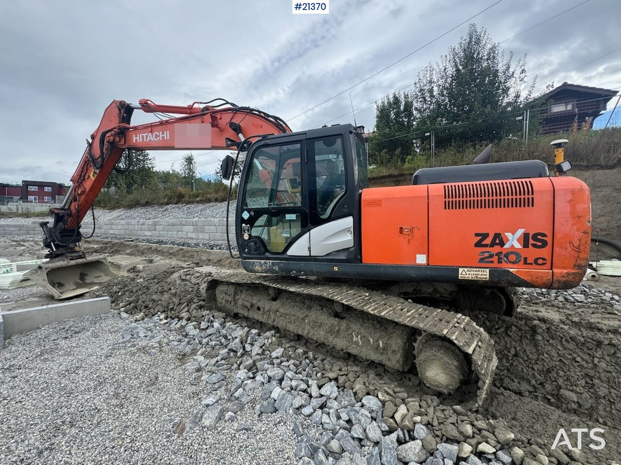 Hitachi ZX210LC-5B Beltegraver m/ tilt, skuffe og GPS. - Beltegraver: bilde 1 Hitachi ZX210LC-5B Beltegraver m/ tilt, skuffe og GPS. - Beltegraver: bilde 1