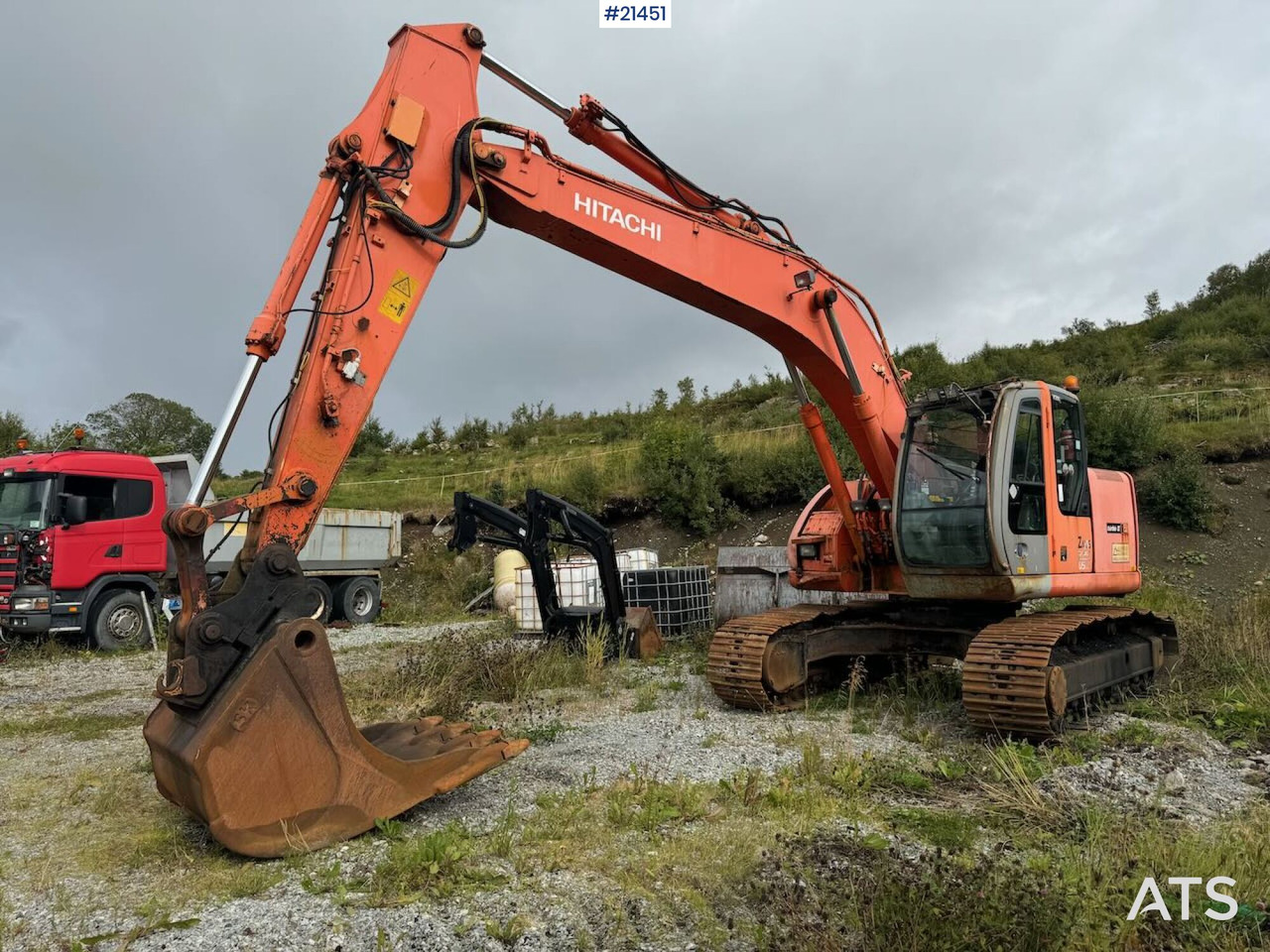 Hitachi ZX225 US - Beltegraver: bilde 1 Hitachi ZX225 US - Beltegraver: bilde 1