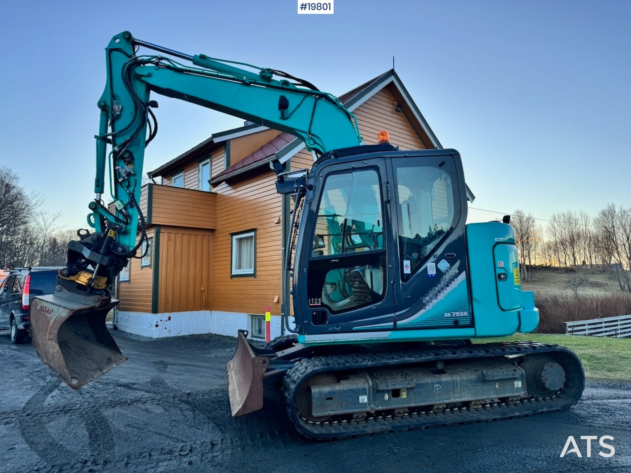 Kobelco SK75SR-3E - Gravemaskin: bilde 2 Kobelco SK75SR-3E - Gravemaskin: bilde 2
