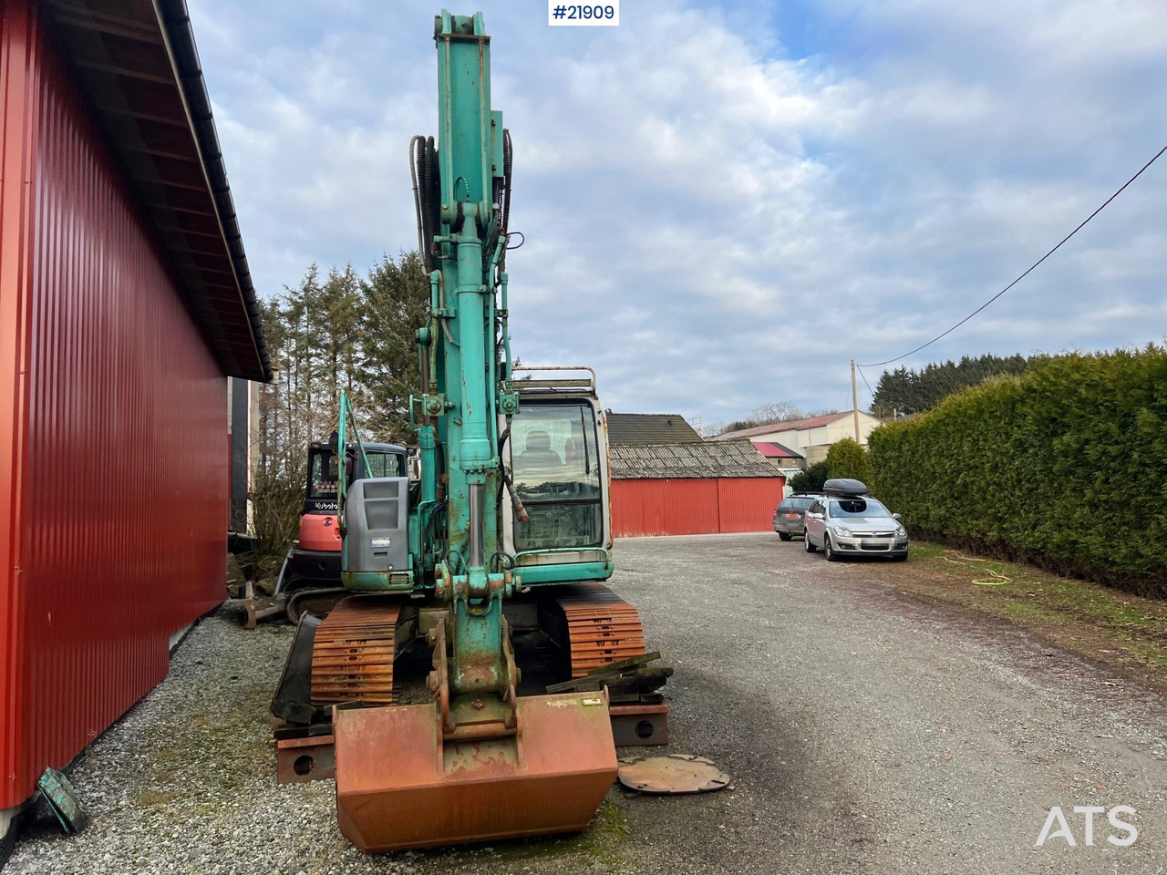 Kobelco sk135SRLC m/ pusseskuffe og graveskuffe - Beltegraver: bilde 3 Kobelco sk135SRLC m/ pusseskuffe og graveskuffe - Beltegraver: bilde 3