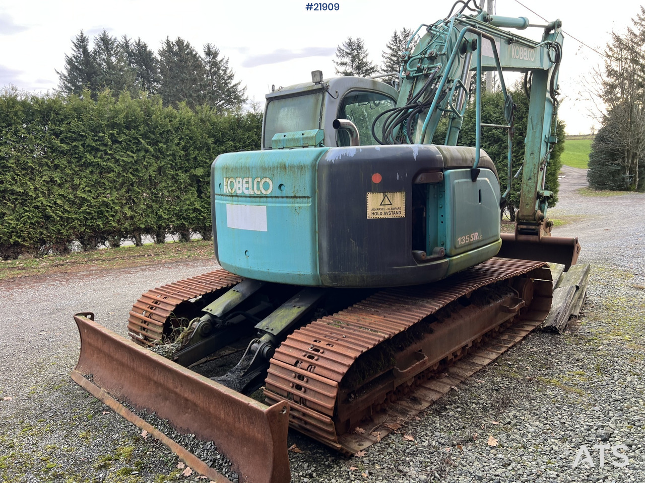Beltegraver Kobelco sk135SRLC m/ pusseskuffe og graveskuffe: bilde 7