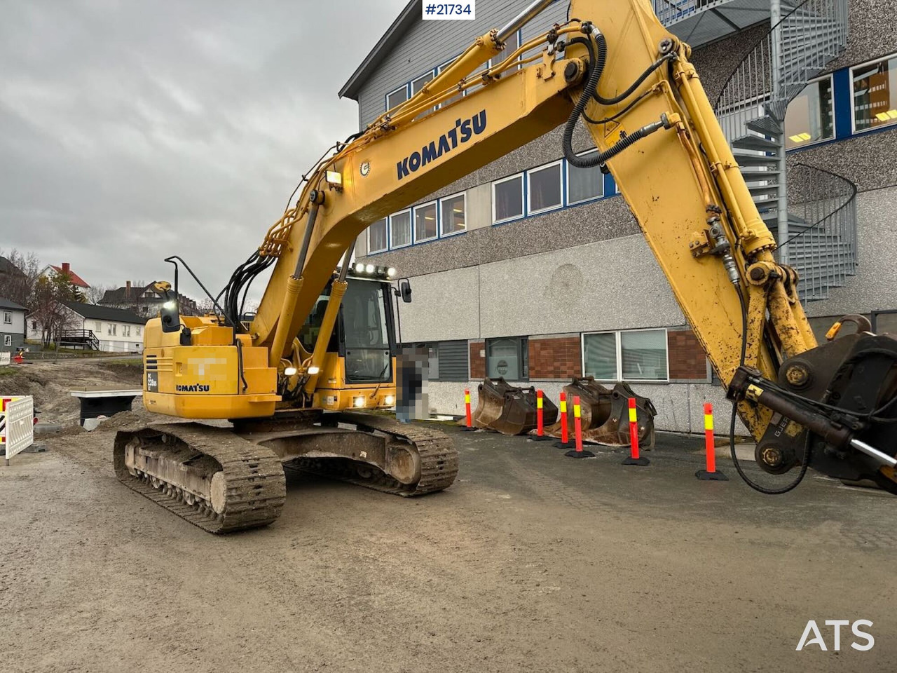 Komatsu PC228USLC-8 gravemaskin m/ 3 skuffer og rototilt. SE VIDEO - Beltegraver: bilde 1 Komatsu PC228USLC-8 gravemaskin m/ 3 skuffer og rototilt. SE VIDEO - Beltegraver: bilde 1