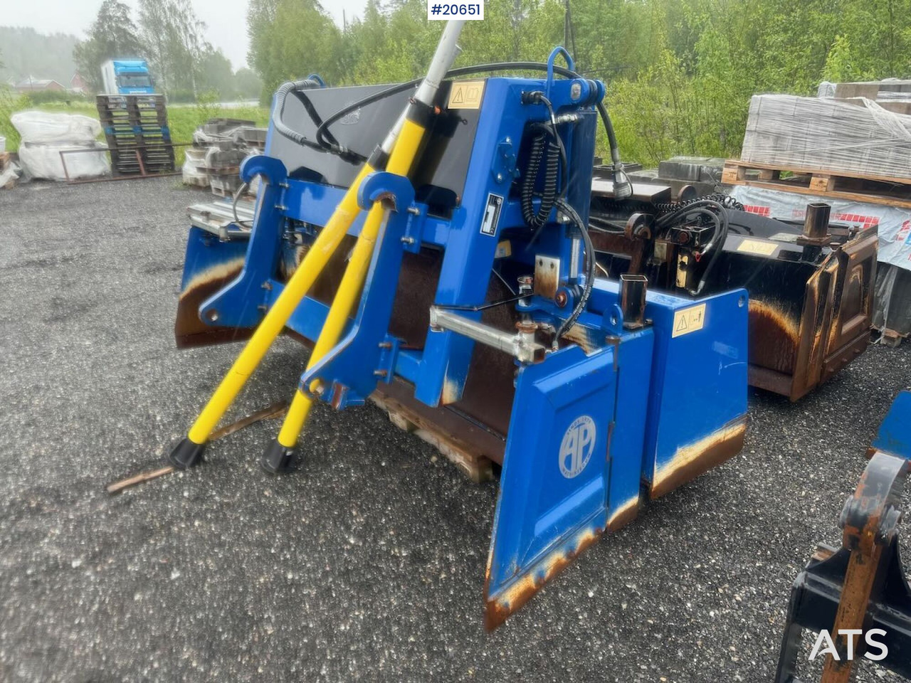 Lev 2450 - Hjullaster: bilde 1 Lev 2450 - Hjullaster: bilde 1