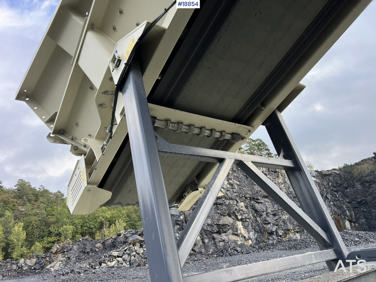 Leie Metso LokoTrack LT 220GP Konknuser m/ Forsikt Metso LokoTrack LT 220GP Konknuser m/ Forsikt: bilde 13 Leie Metso LokoTrack LT 220GP Konknuser m/ Forsikt Metso LokoTrack LT 220GP Konknuser m/ Forsikt: bilde 13