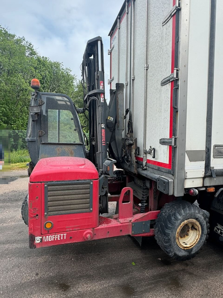 Moffett M4 25.4 - Medbringertruck: bilde 5 Moffett M4 25.4 - Medbringertruck: bilde 5