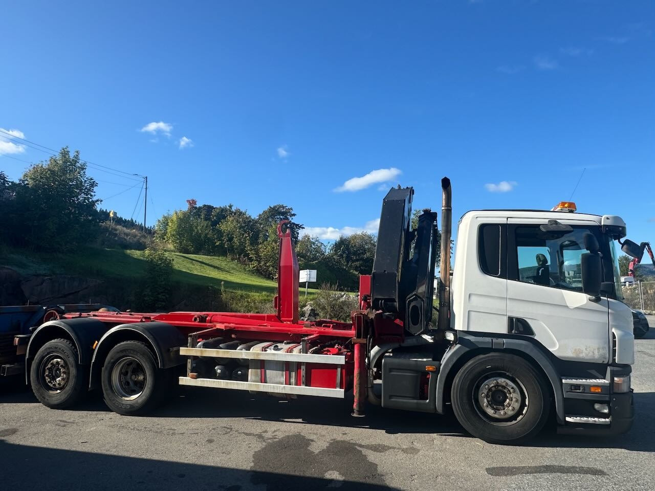 Scania P340 - Kranbil: bilde 4 Scania P340 - Kranbil: bilde 4