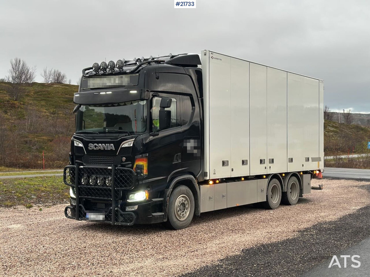 Scania S580 6x4 skapbil m/ kjøl, frys og varme og 2 sett dekk. SE VIDEO - Skapbil: bilde 1 Scania S580 6x4 skapbil m/ kjøl, frys og varme og 2 sett dekk. SE VIDEO - Skapbil: bilde 1