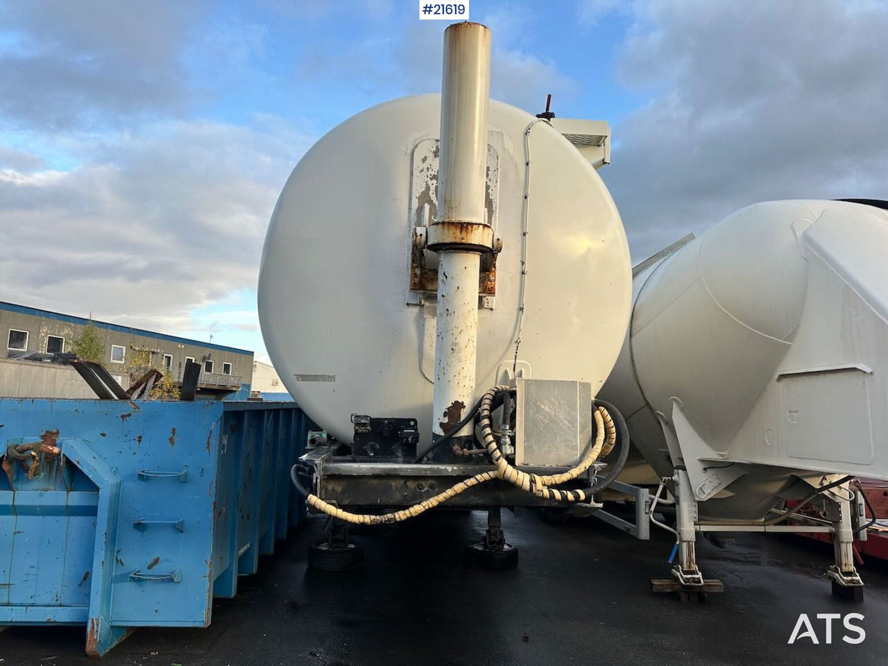 Spitzer 1996 Spitzer silo-trailer 3 akslet bulkhenger - Bulktrailer: bilde 2 Spitzer 1996 Spitzer silo-trailer 3 akslet bulkhenger - Bulktrailer: bilde 2