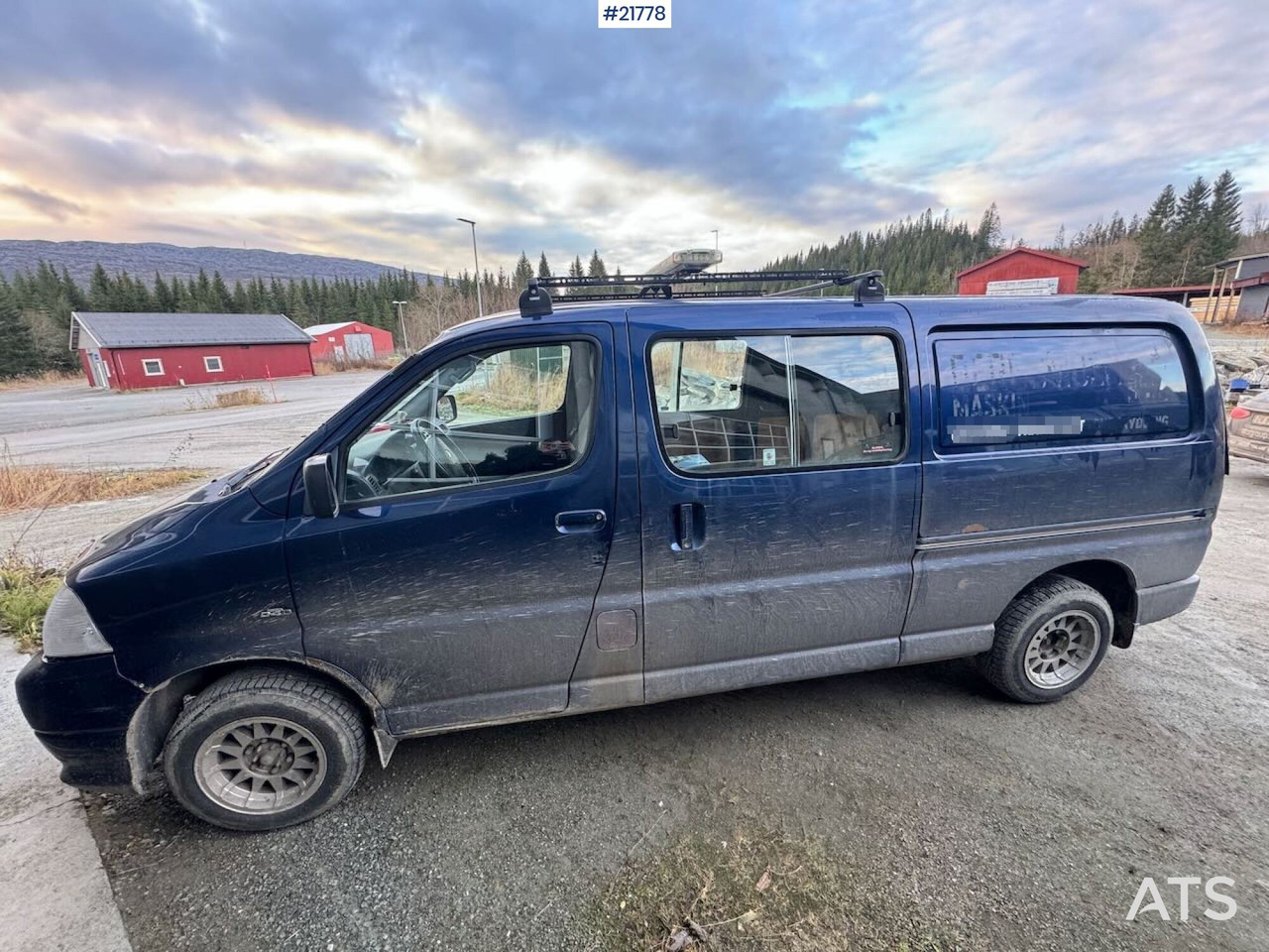 Toyota HIACE - Kassebil: bilde 4 Toyota HIACE - Kassebil: bilde 4