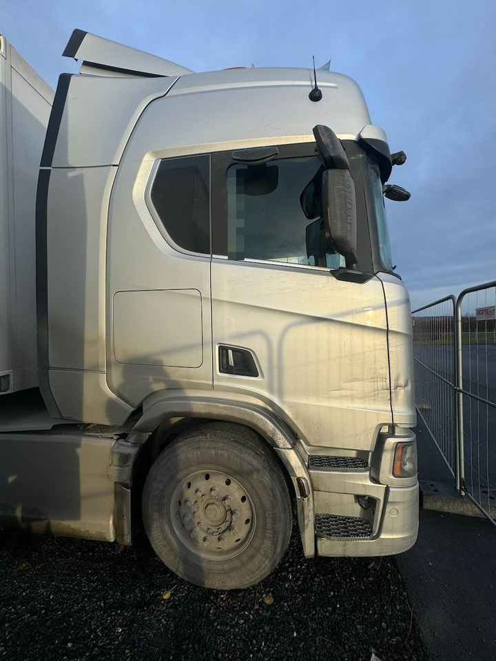 Scania R590 6x2 Trekkvogn m/ Walking floor hydraulikk - Trekkvogn: bilde 5 Scania R590 6x2 Trekkvogn m/ Walking floor hydraulikk - Trekkvogn: bilde 5