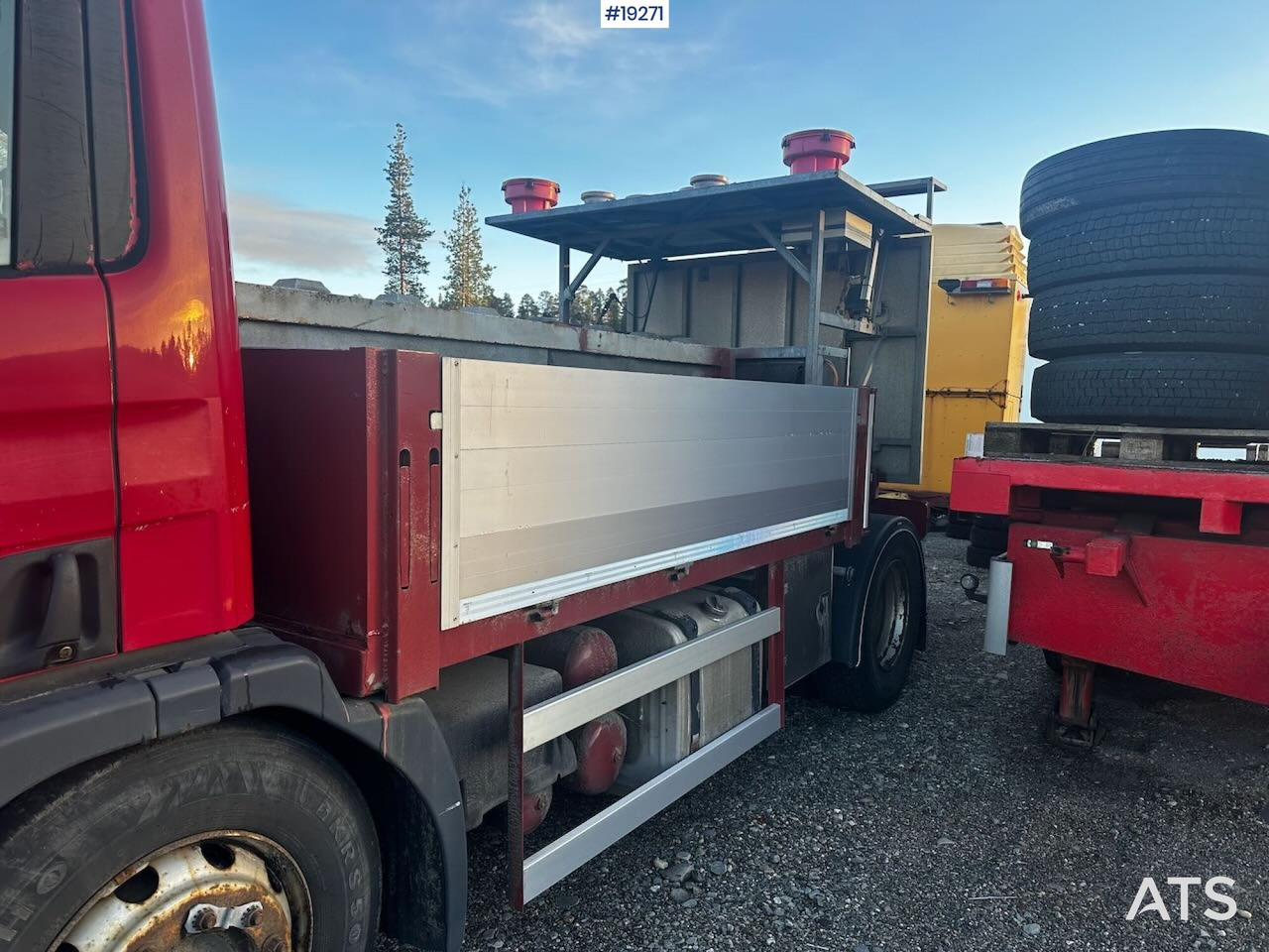 Scania P94 bufferbil m/ Euroskilt pute. Lav km - Utility-/ Spesiell maskin, Lastebil: bilde 4 Scania P94 bufferbil m/ Euroskilt pute. Lav km - Utility-/ Spesiell maskin, Lastebil: bilde 4