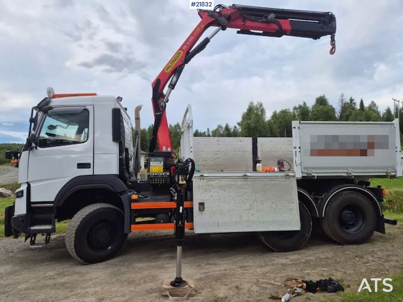 Volvo 2019 Volvo FMX 6x6 brøyterigget tippbil m/ 9,5 t/m kran, 2 sett dekk og lettkasse - Tippbil: bilde 4 Volvo 2019 Volvo FMX 6x6 brøyterigget tippbil m/ 9,5 t/m kran, 2 sett dekk og lettkasse - Tippbil: bilde 4