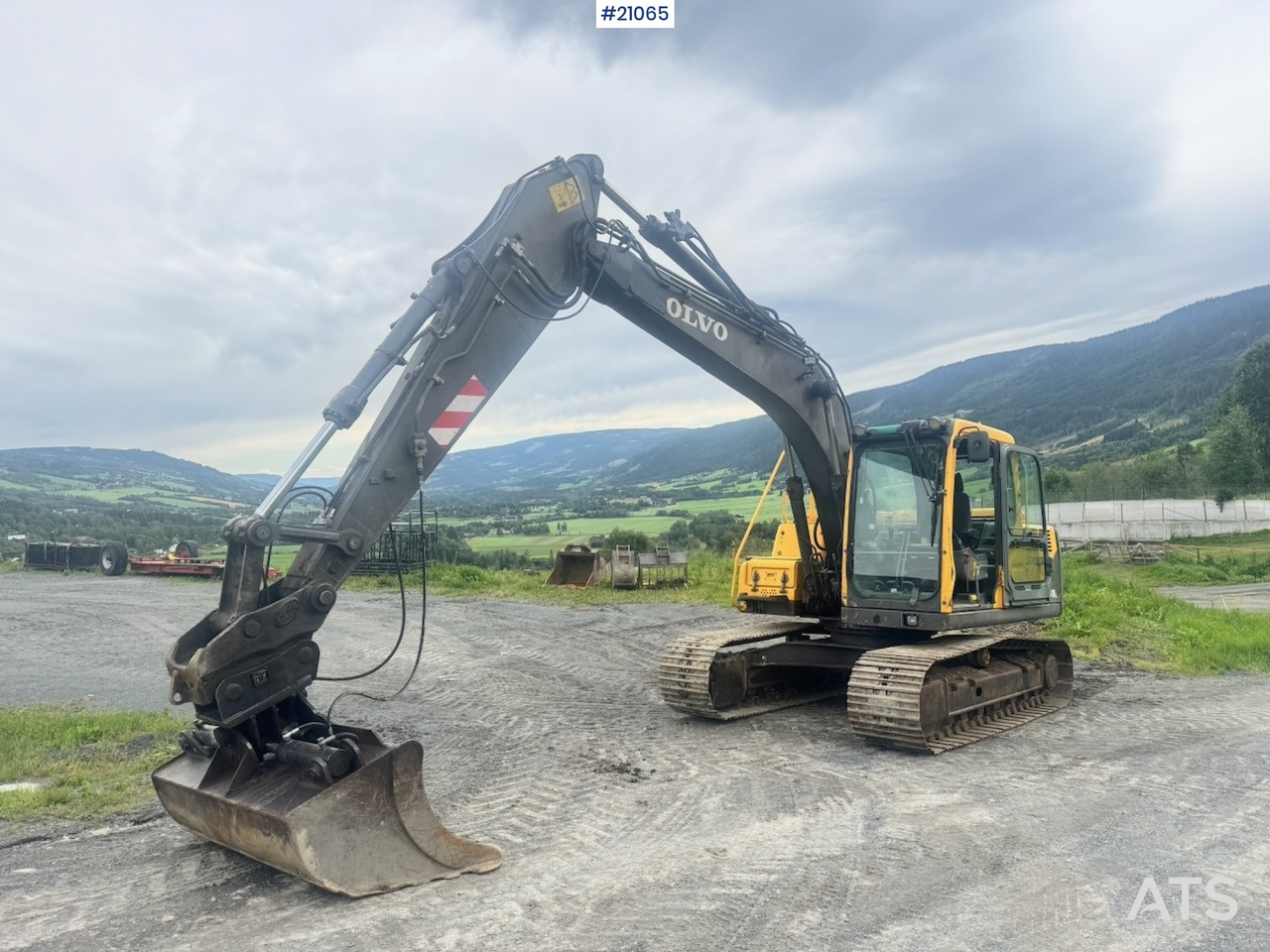 Volvo EC140 BLC - Beltegraver: bilde 1 Volvo EC140 BLC - Beltegraver: bilde 1
