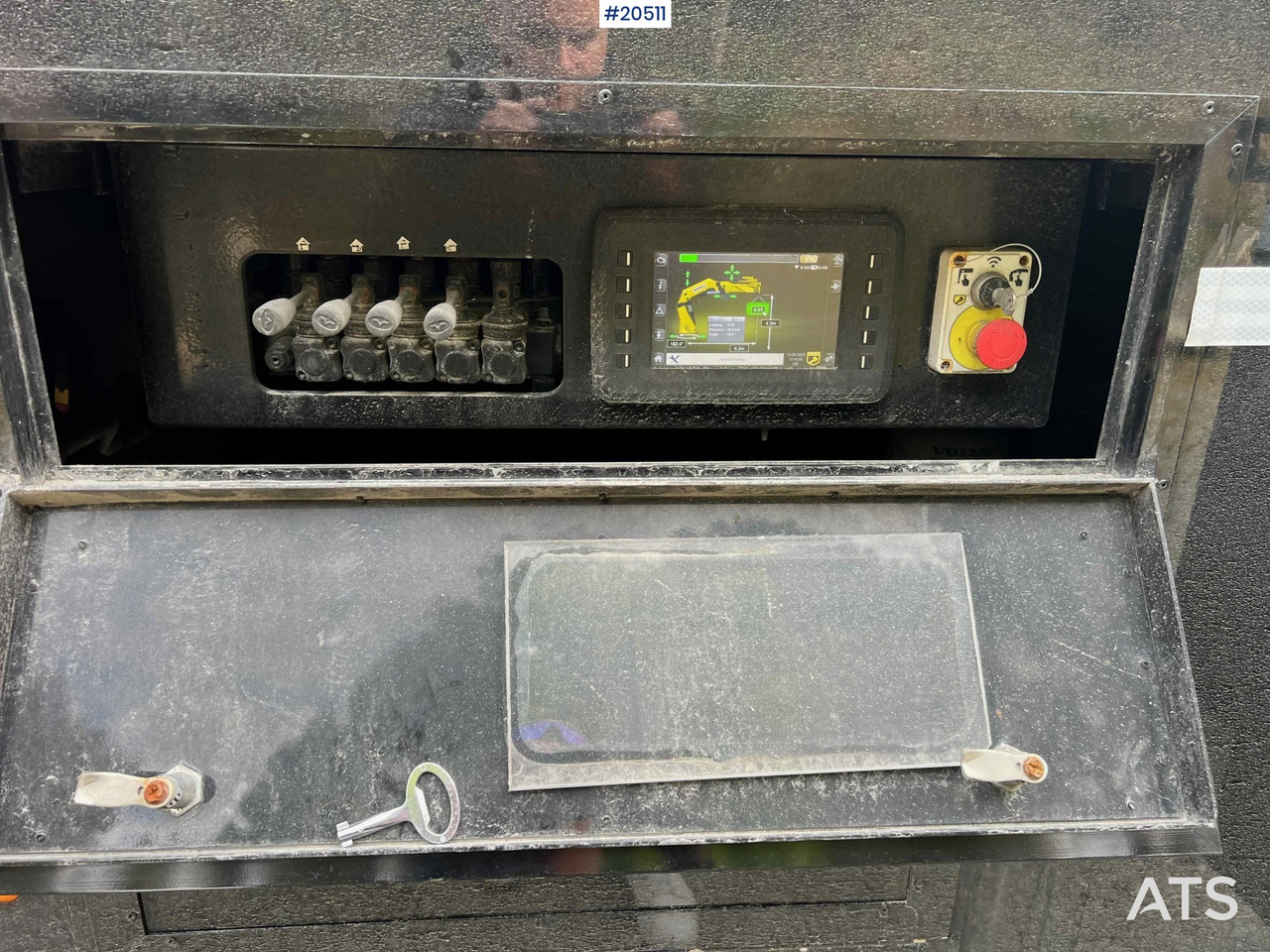 Leie Volvo FH 540 8x2 Kranbil m/ 2021 165 t/m HIDROKON kran m/ jibb og vinsj og enn masse utstyr! SE VIDEO Volvo FH 540 8x2 Kranbil m/ 2021 165 t/m HIDROKON kran m/ jibb og vinsj og enn masse utstyr! SE VIDEO: bilde 41