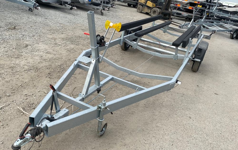 Boro PRZYCZEPA PODŁODZIOWA STYL AMERYKAŃSKI 7,30m - Båthenger: bilde 1 Boro PRZYCZEPA PODŁODZIOWA STYL AMERYKAŃSKI 7,30m - Båthenger: bilde 1