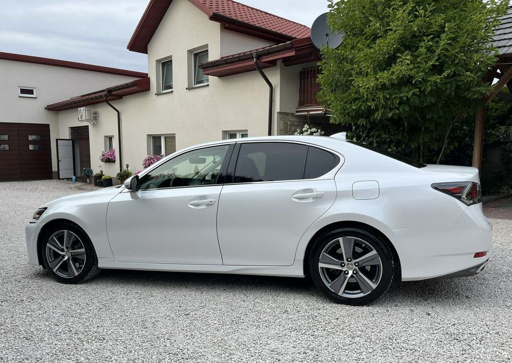 Lexus GS 200t / 300 Elegance - Sedan: bilde 2 Lexus GS 200t / 300 Elegance - Sedan: bilde 2