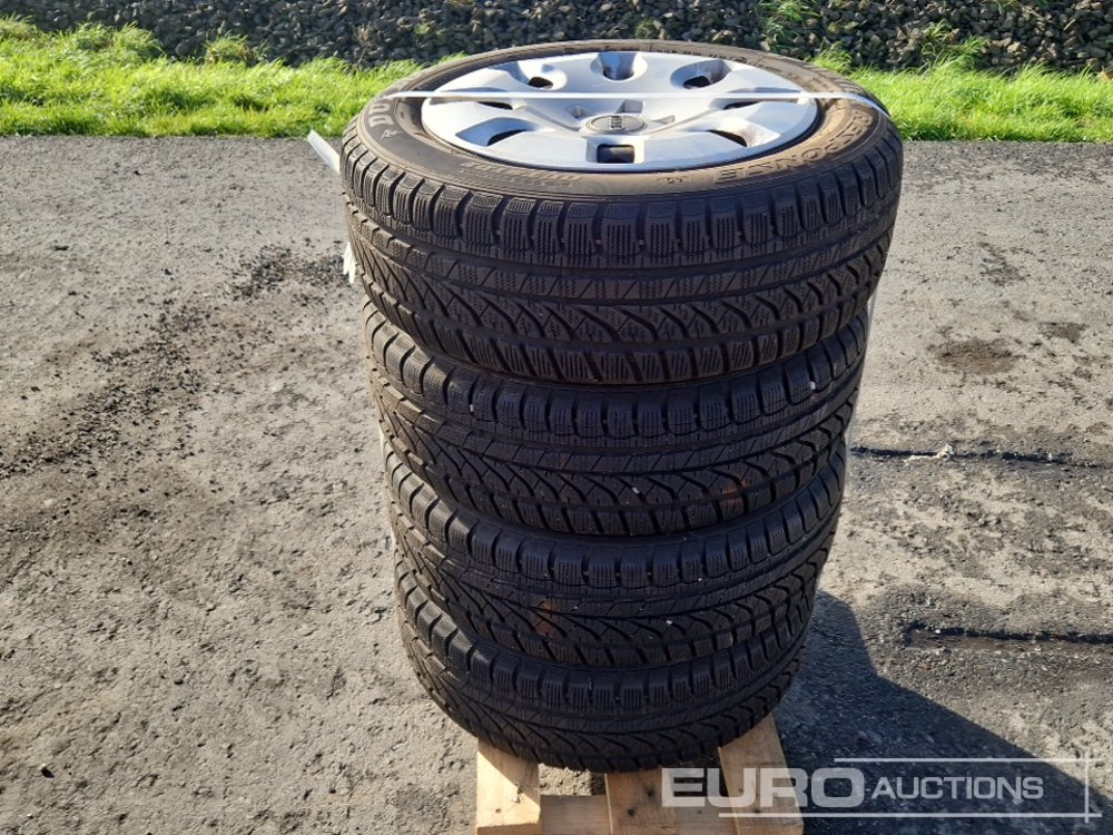 185/60R15 Tyres with Rims - Dekk: bilde 1 185/60R15 Tyres with Rims - Dekk: bilde 1