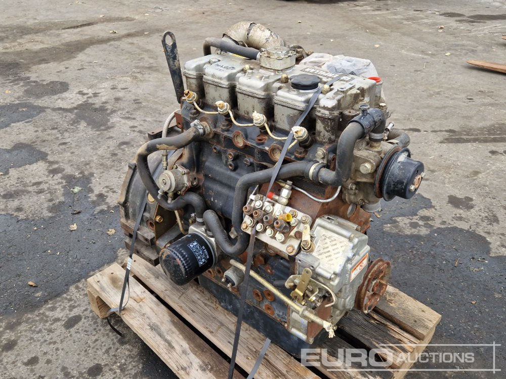 CAT 4 Cylinder Turbo Diesel Engine - Motor: bilde 1 CAT 4 Cylinder Turbo Diesel Engine - Motor: bilde 1
