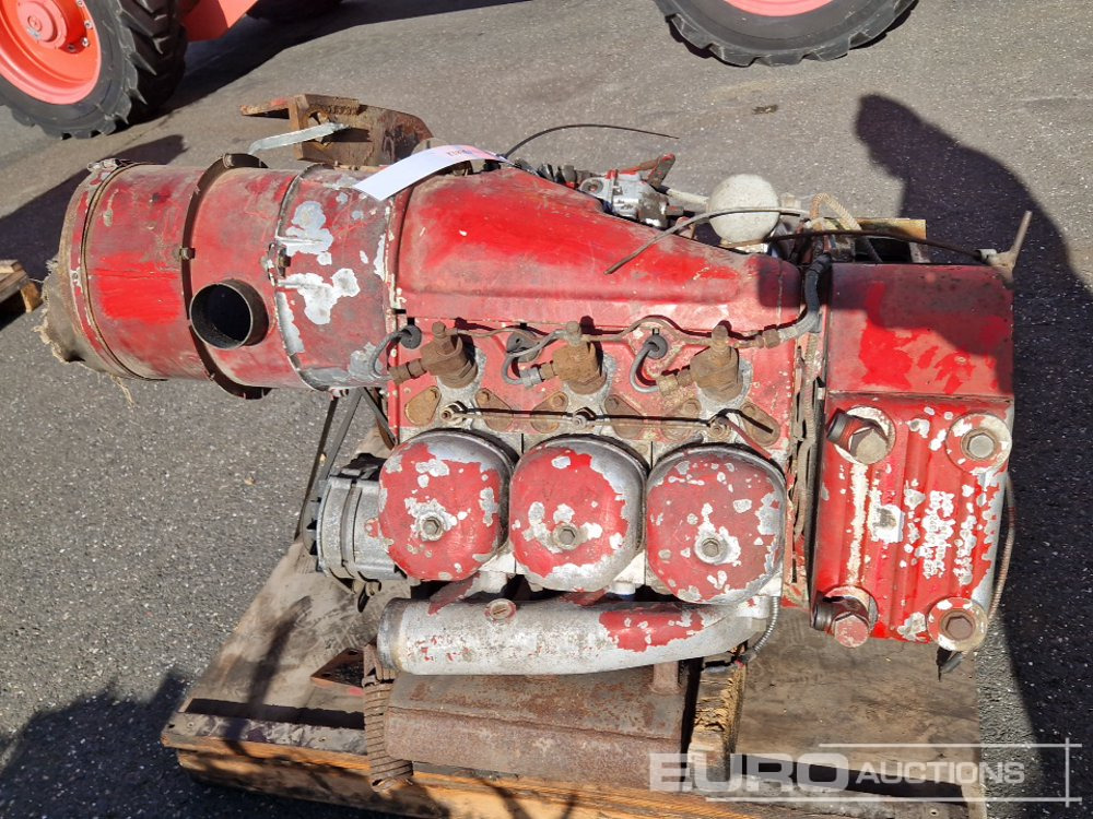 Deutz 3 Cylinder Diesel Engine - Motor: bilde 5 Deutz 3 Cylinder Diesel Engine - Motor: bilde 5