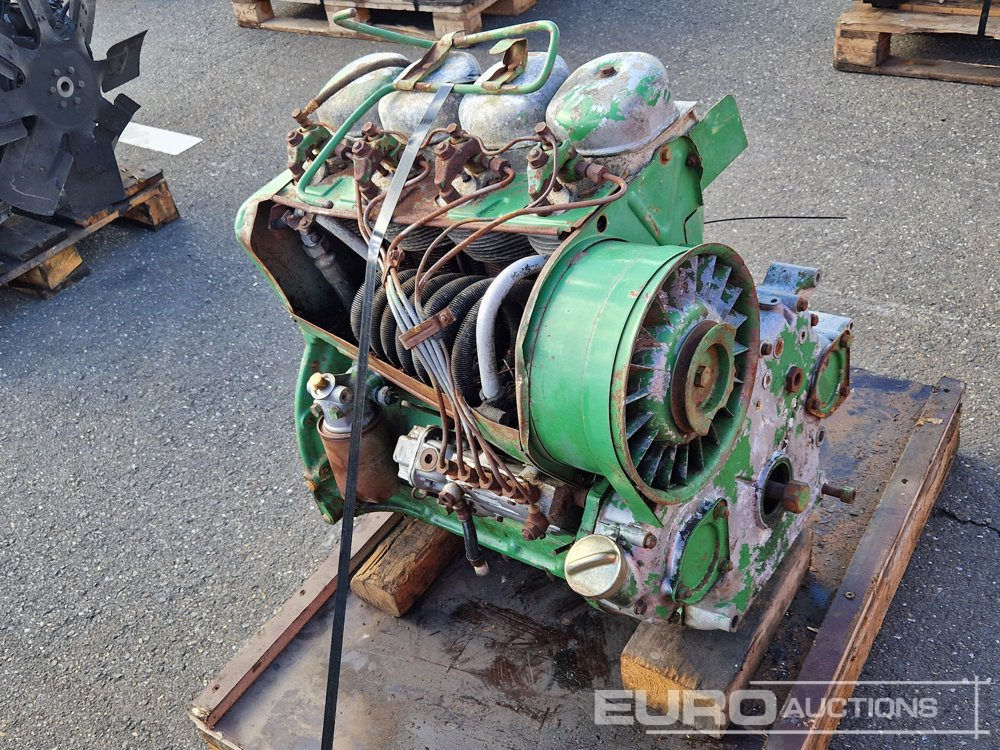 Deutz 4 Cylinder Diesel Engine - Motor: bilde 2 Deutz 4 Cylinder Diesel Engine - Motor: bilde 2
