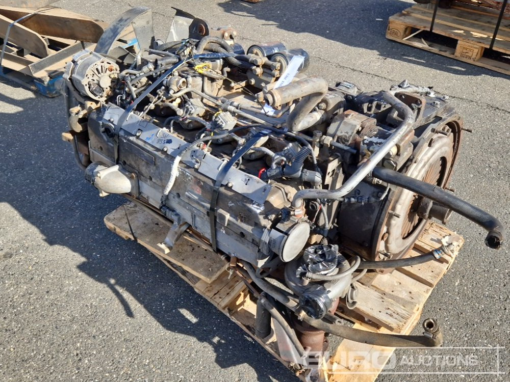 Deutz 6 Cylinder Turbo Diesel Engine - Motor: bilde 4 Deutz 6 Cylinder Turbo Diesel Engine - Motor: bilde 4