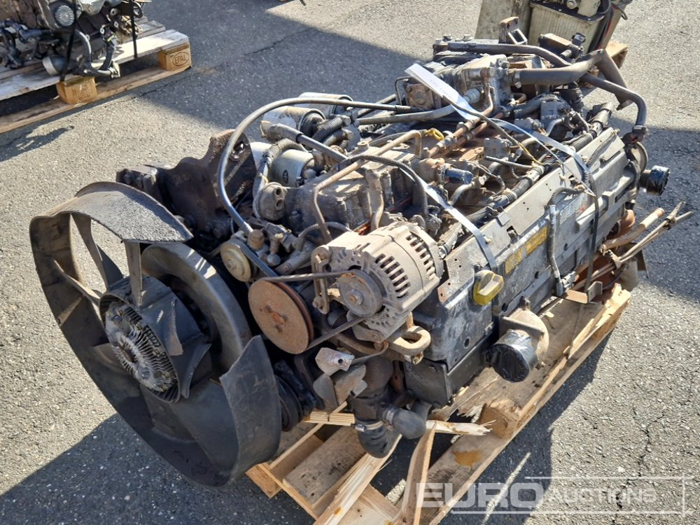 Deutz 6 Cylinder Turbo Diesel Engine - Motor: bilde 3 Deutz 6 Cylinder Turbo Diesel Engine - Motor: bilde 3