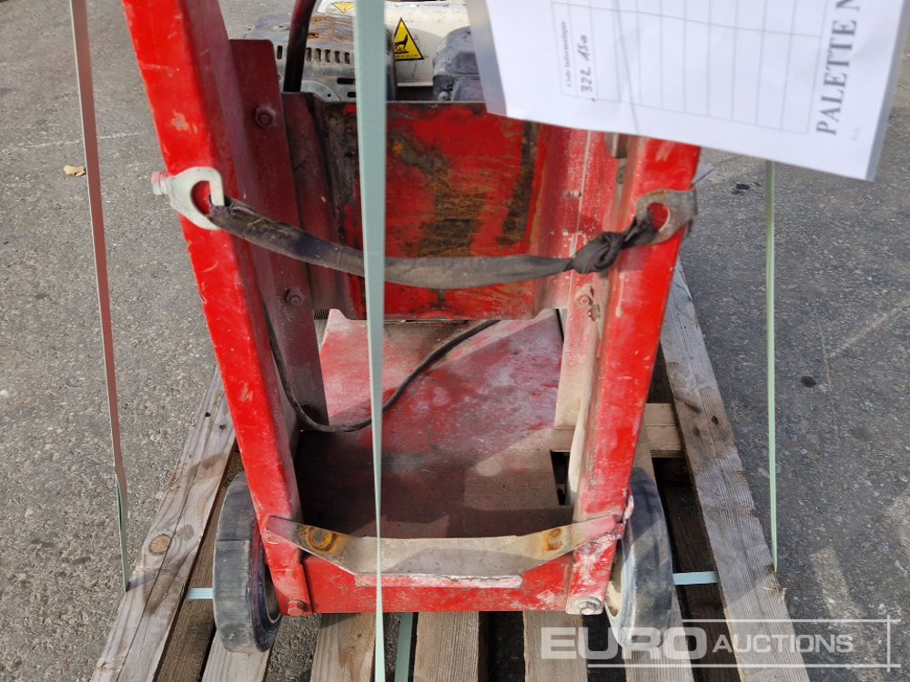 Husqvarna Walk Behind Asphalt Saw - Asfaltteknikk: bilde 5 Husqvarna Walk Behind Asphalt Saw - Asfaltteknikk: bilde 5