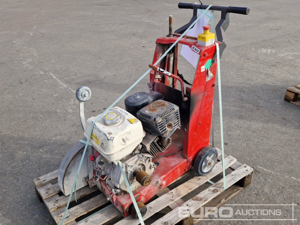 Husqvarna Walk Behind Asphalt Saw - Asfaltteknikk: bilde 2 Husqvarna Walk Behind Asphalt Saw - Asfaltteknikk: bilde 2