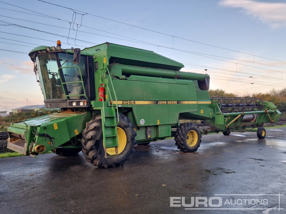 John Deere 2064 - Skurtresker: bilde 1 John Deere 2064 - Skurtresker: bilde 1