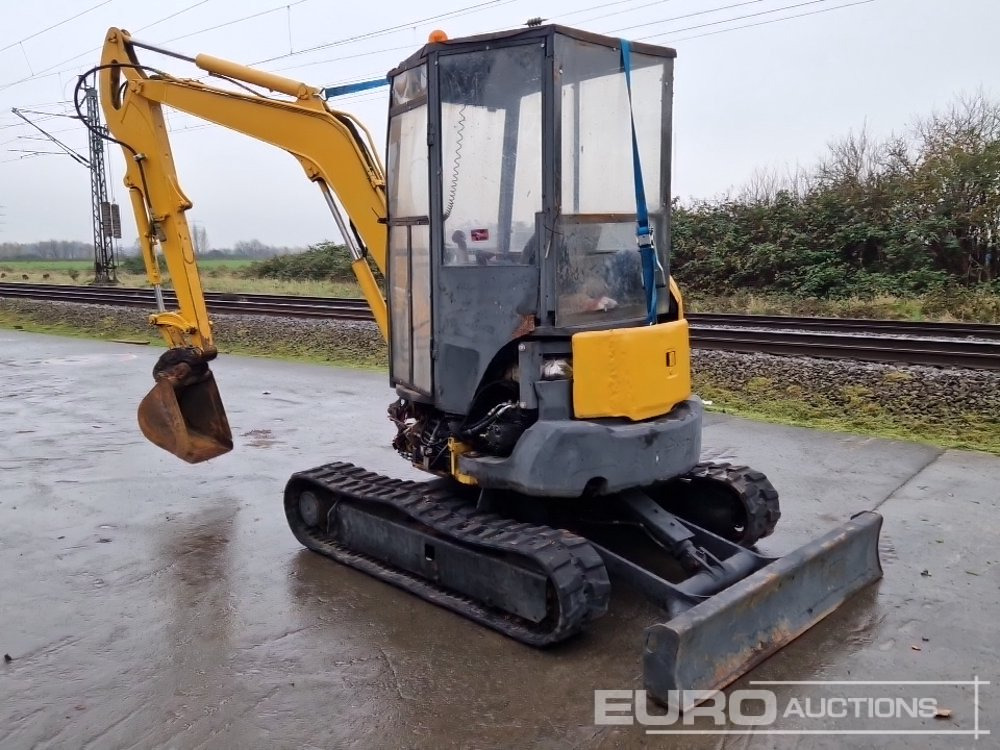Komatsu PC35 MR-3 - Minigraver: bilde 3 Komatsu PC35 MR-3 - Minigraver: bilde 3