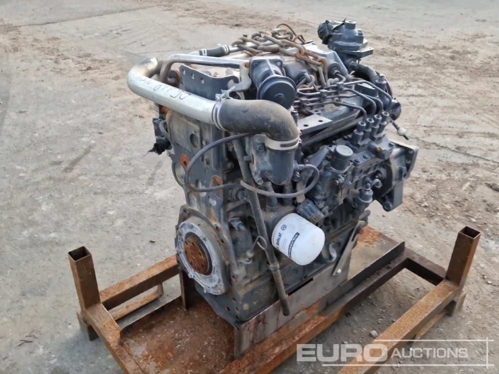 Kubota 4 Cylinder Turbo Diesel Engine - Motor: bilde 1 Kubota 4 Cylinder Turbo Diesel Engine - Motor: bilde 1