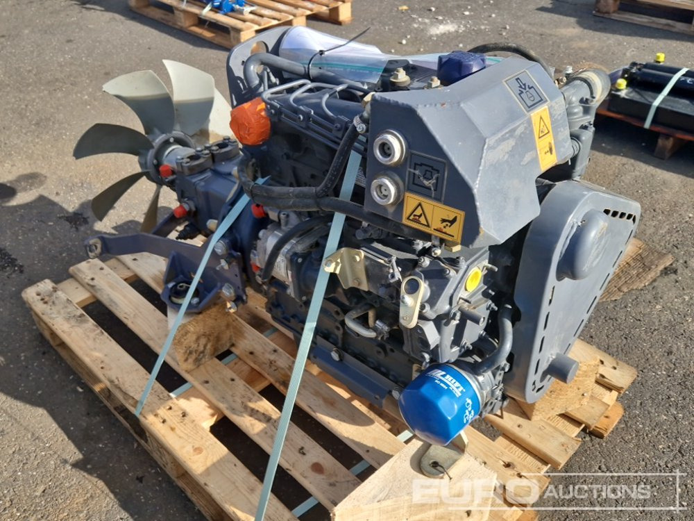 Kubota V2203 - Motor: bilde 2 Kubota V2203 - Motor: bilde 2