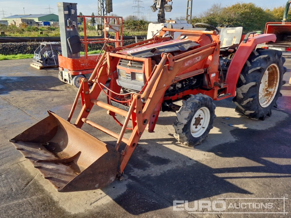 Mitsubishi MT24 - Minitraktor: bilde 1 Mitsubishi MT24 - Minitraktor: bilde 1