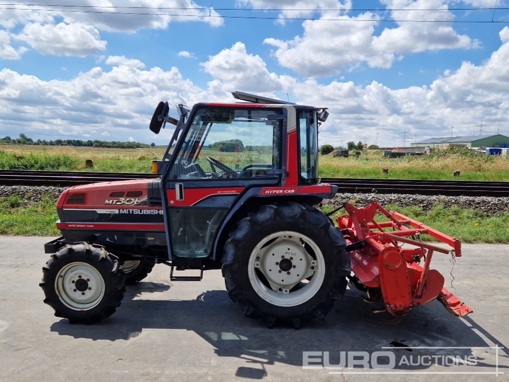 Mitsubishi MT305 - Minitraktor: bilde 2 Mitsubishi MT305 - Minitraktor: bilde 2