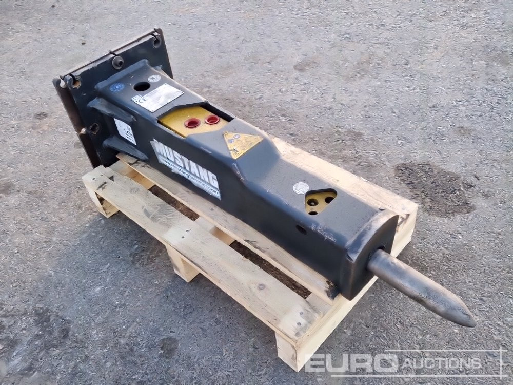Mustang HM100 - Hydraulisk hammer: bilde 4 Mustang HM100 - Hydraulisk hammer: bilde 4