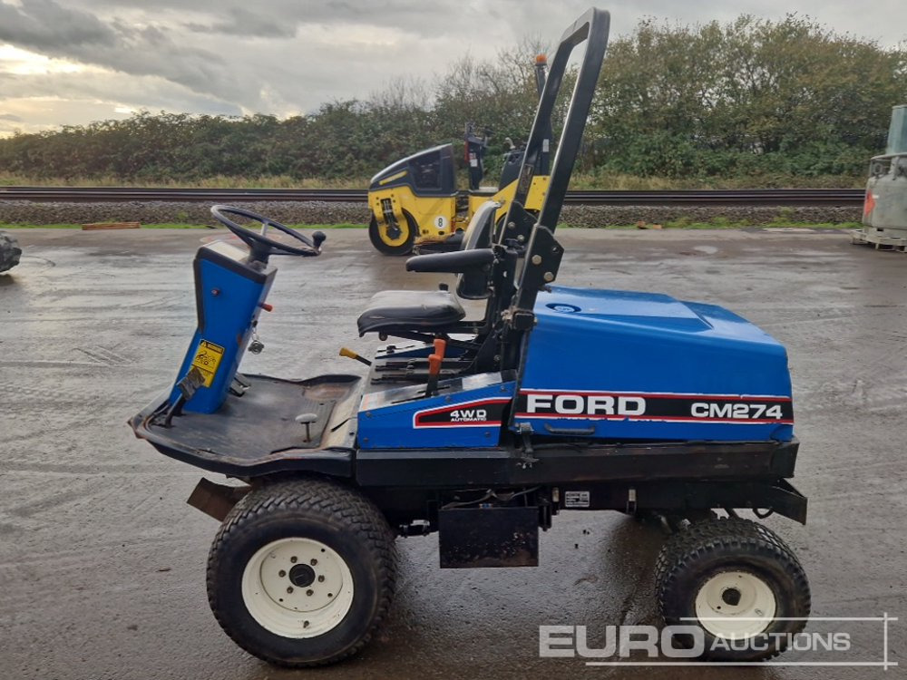 New Holland TM274 4WD Ride on Lawnmower, Roll Bar (No Cutting Deck) - Gressklipper: bilde 2 New Holland TM274 4WD Ride on Lawnmower, Roll Bar (No Cutting Deck) - Gressklipper: bilde 2