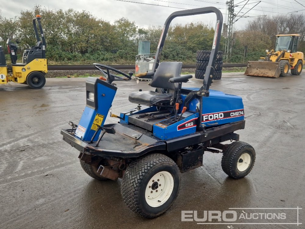 New Holland TM274 4WD Ride on Lawnmower, Roll Bar (No Cutting Deck) - Gressklipper: bilde 1 New Holland TM274 4WD Ride on Lawnmower, Roll Bar (No Cutting Deck) - Gressklipper: bilde 1