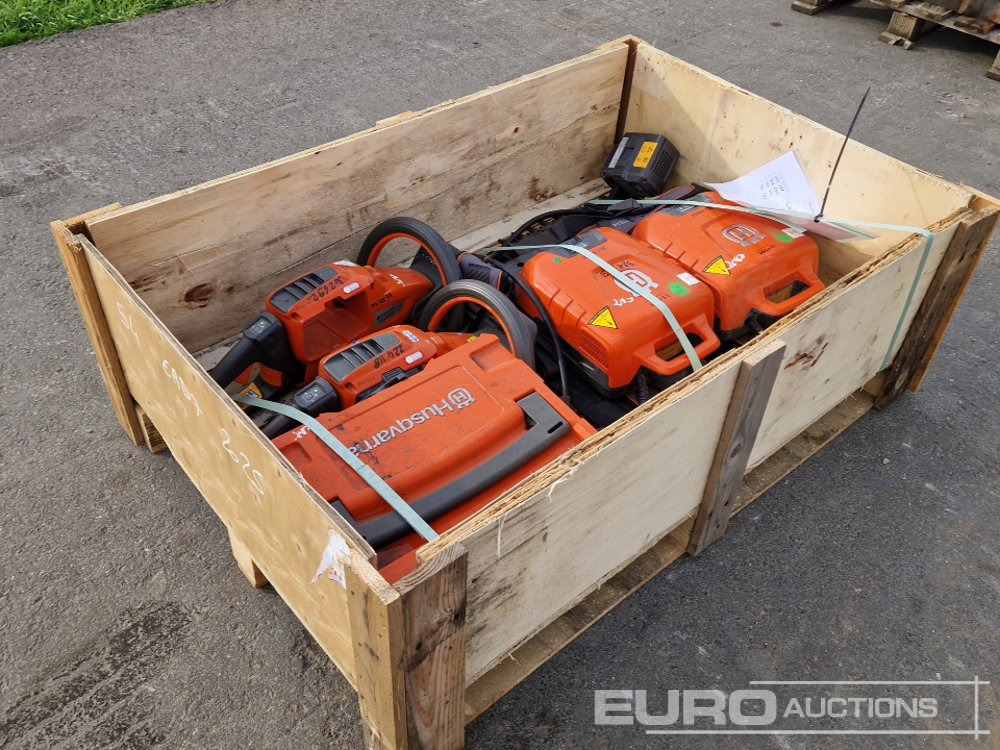 Pallet of Husqvarna Garden Equipment, Hedge Trimmer - Anleggsmaskiner: bilde 4 Pallet of Husqvarna Garden Equipment, Hedge Trimmer - Anleggsmaskiner: bilde 4
