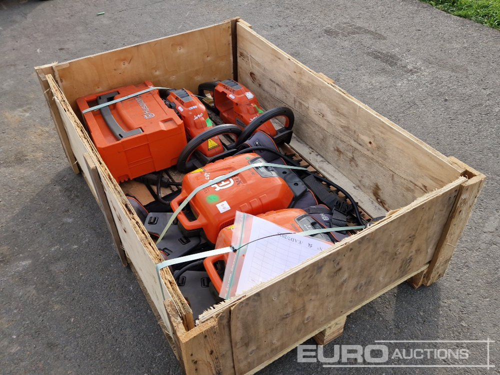 Pallet of Husqvarna Garden Equipment, Hedge Trimmer - Anleggsmaskiner: bilde 1 Pallet of Husqvarna Garden Equipment, Hedge Trimmer - Anleggsmaskiner: bilde 1